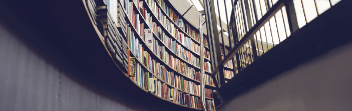 A picture of library shelves.